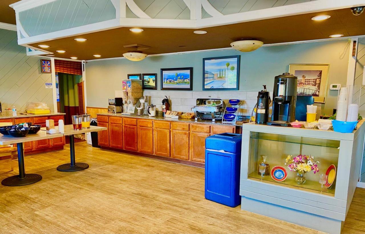 Days Inn By Wyndham Pensacola - Historic Downtown Ngoại thất bức ảnh